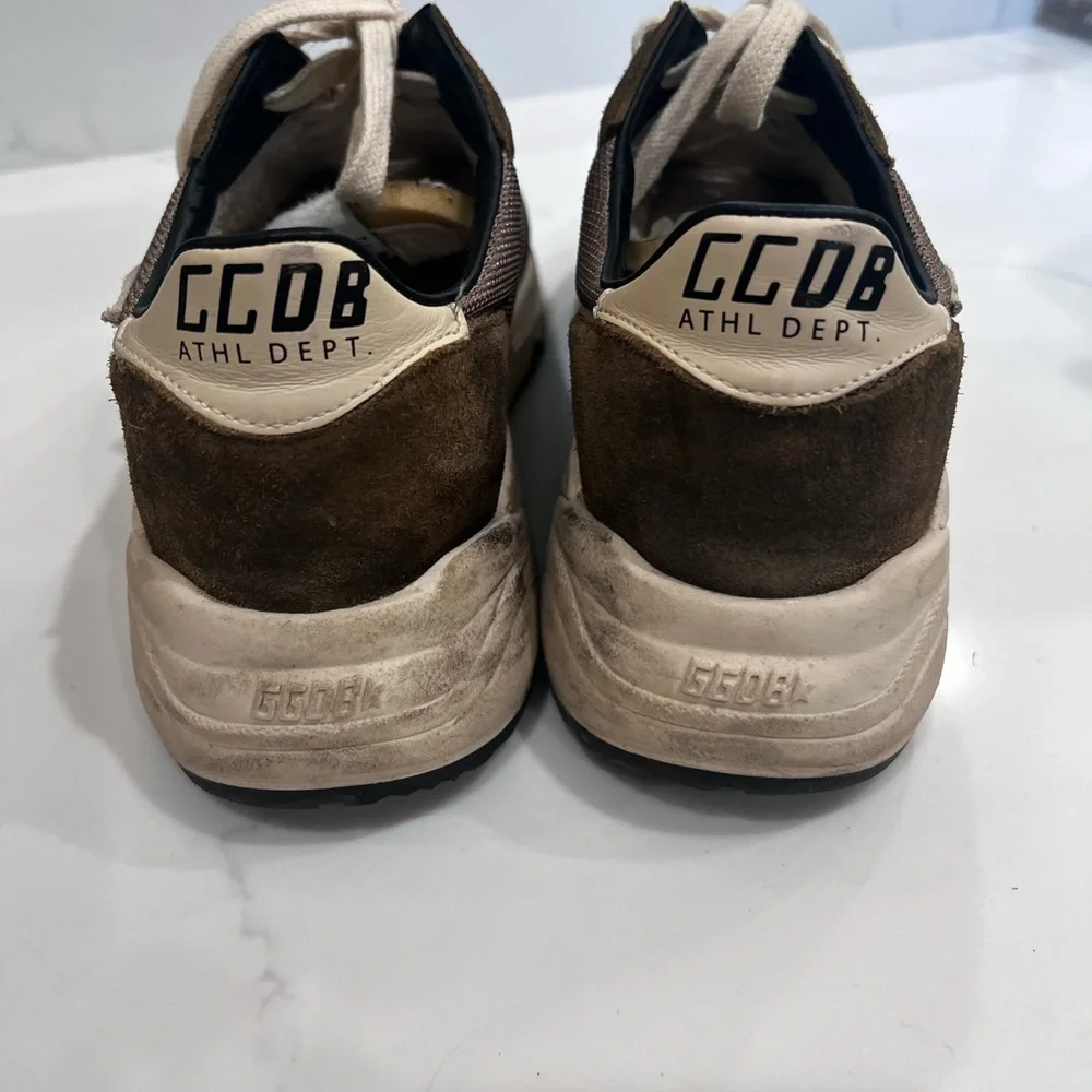 Golden Goose Running Sole Sneaker size 9/39 women.  Olive green/Cream - Picture 3 of 8